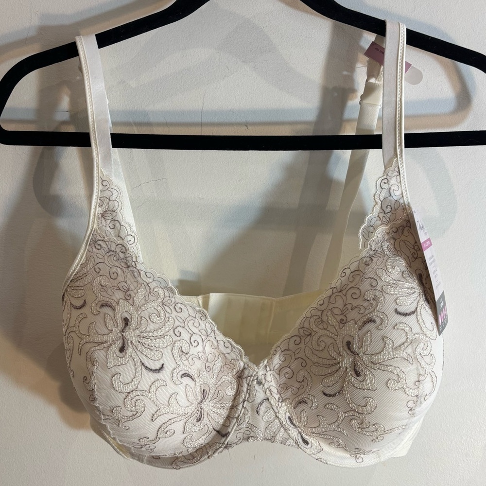 PLAYTEX Sz 36D Lace Trimmed Bra Adjustable Straps & Back Padded Underwire NEW